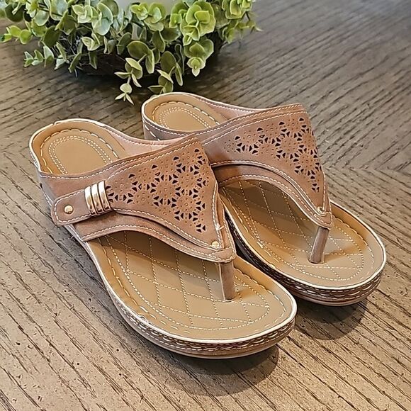 Tan wedge sandals size 40 or 9 NWOT - Picture 9 of 9